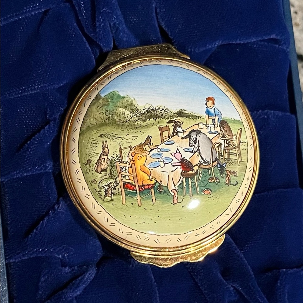 Halcyon Days Winnie the Pooh enamel box